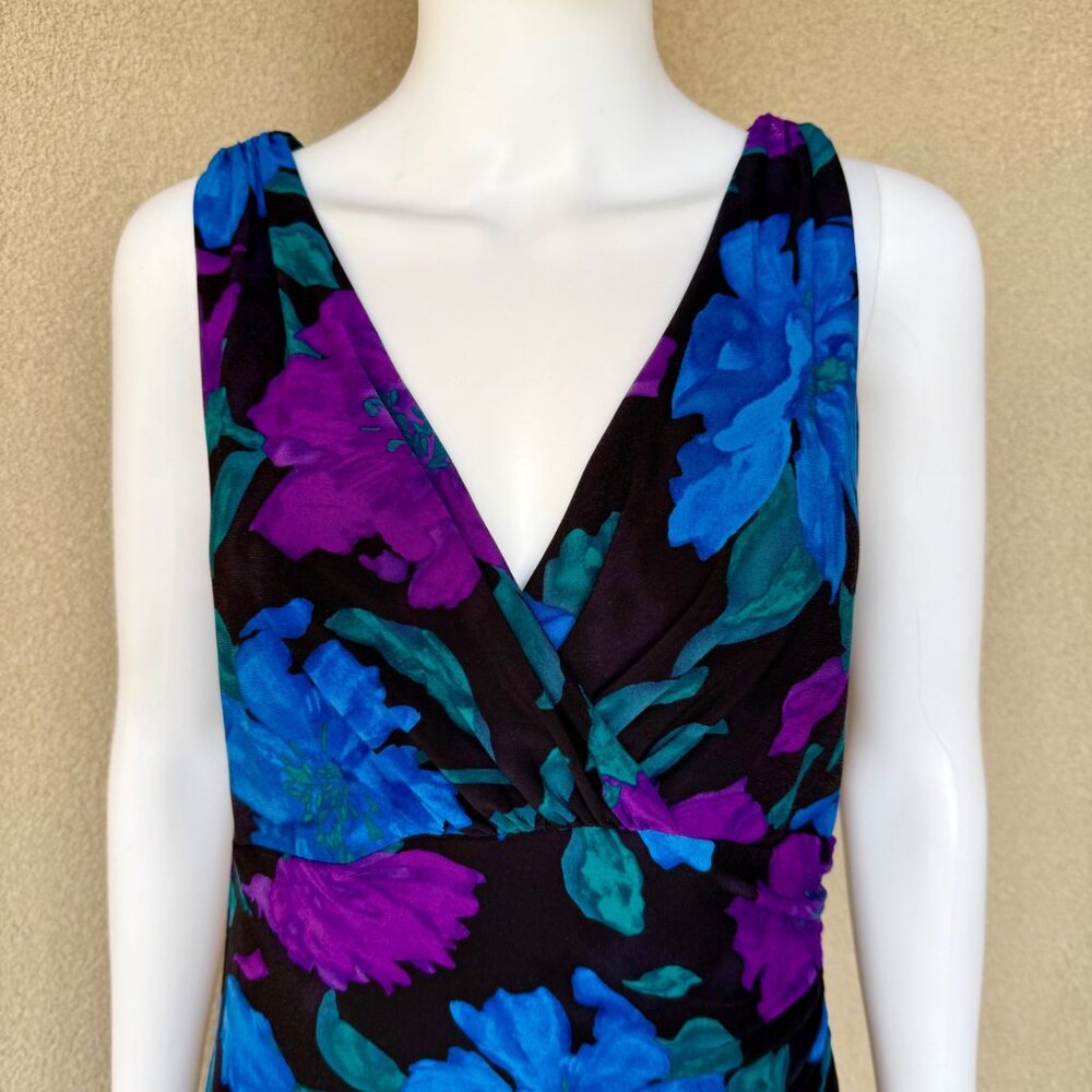 Quiet Luxury Electric Floral 90s Bodycon Dress - Picture 4 of 10